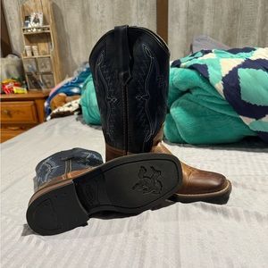 J.B Dillon’s youth boots